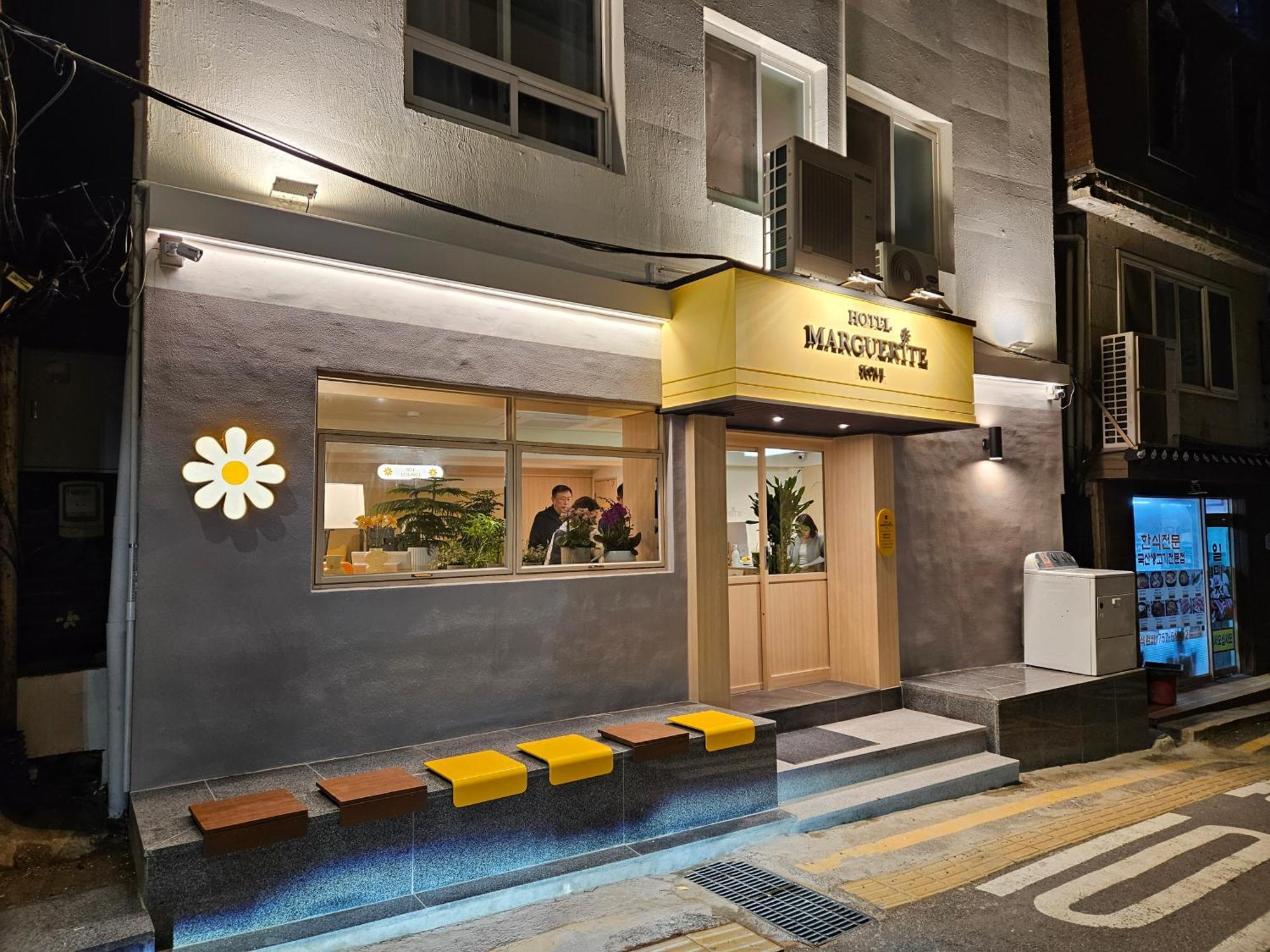 Myeongdong Guesthouse Como Seoul Eksteriør billede